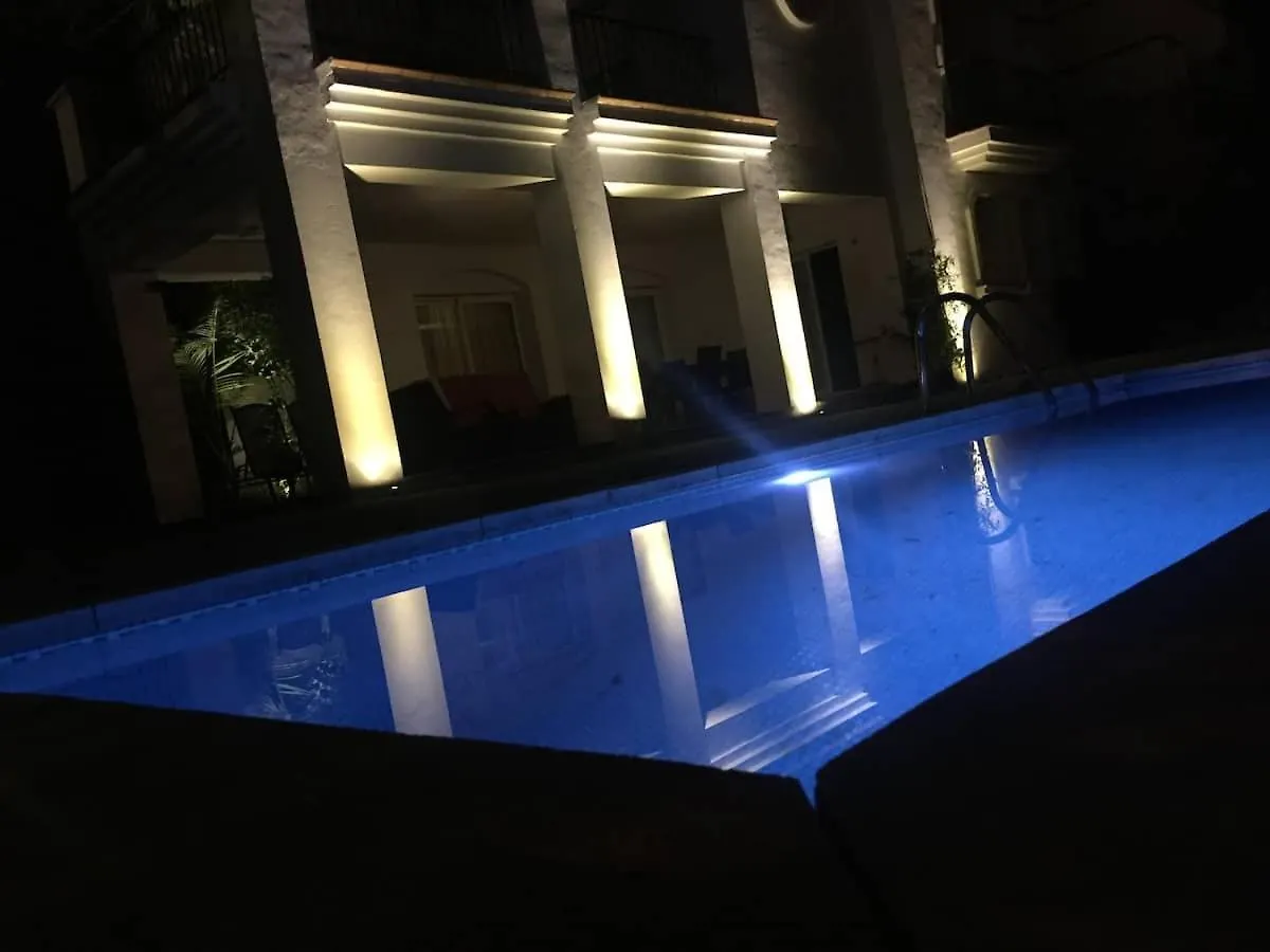A Villa In The Center Next To The Sea Marbella